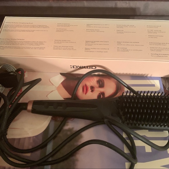 Amika Polished Perfection Straightening Brush - Picture 2 of 4